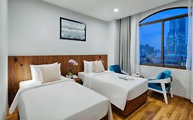 Lotus Central Hotel&SkyBar